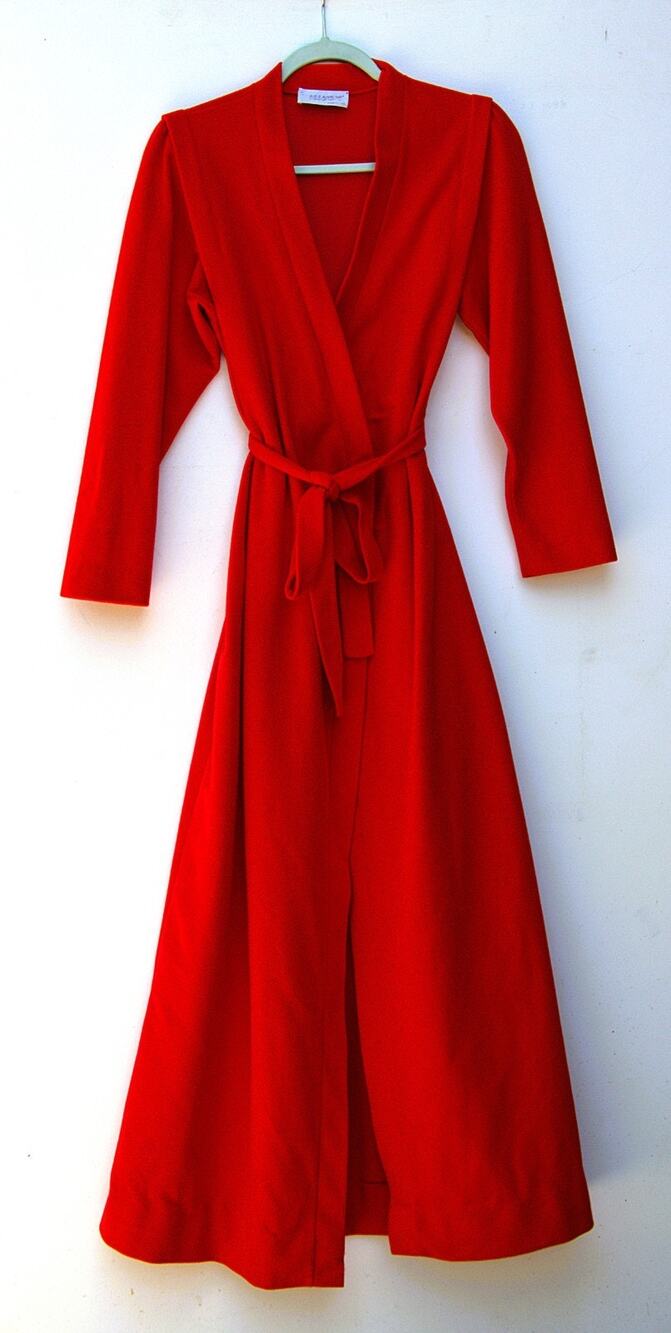 Vintage Vassarette Red Velveloure Robe Women’s M Belted Wrap Pockets Soft Plush